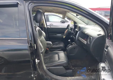 2015 Jeep Compass Latitude из США, поврежденный, VIN 1C4NJCEA1FD164963